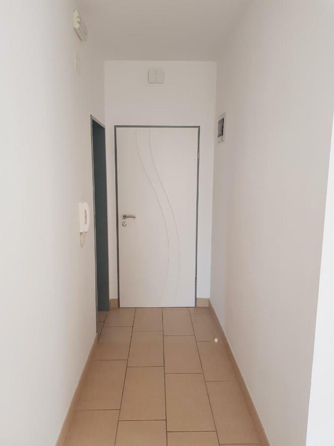 Apartments Palaca Sunca Srima Exterior photo